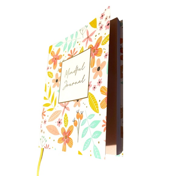 Mindful Weekly Journal - Picture 3 of 5